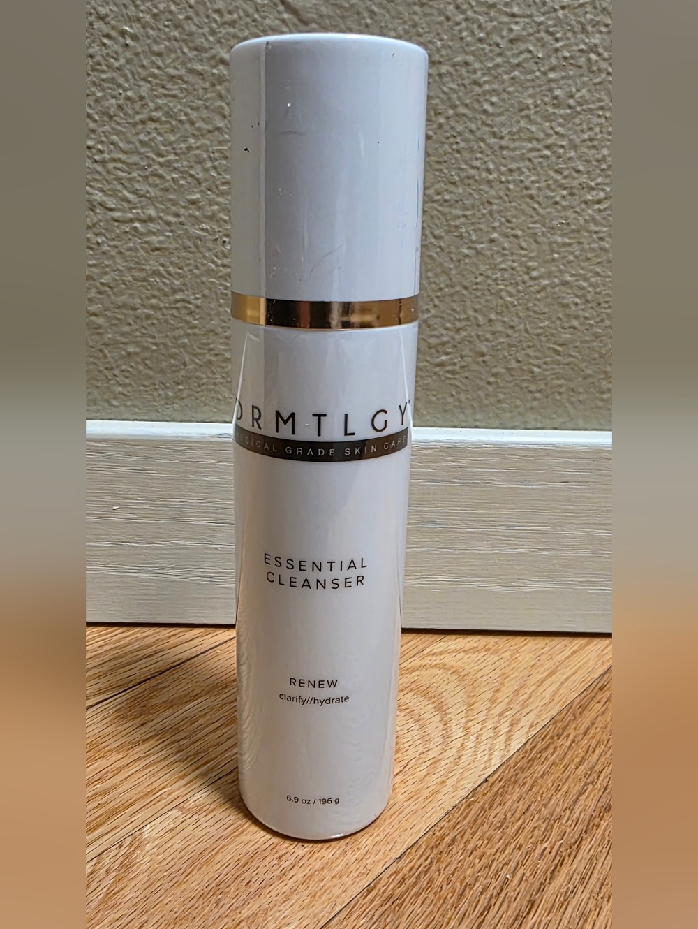 NEW DRMTLGY Essential Cleanser — Renew 6.9 Fl Oz